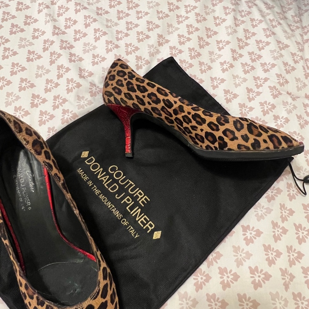 Shoes - Picture 3 of 4